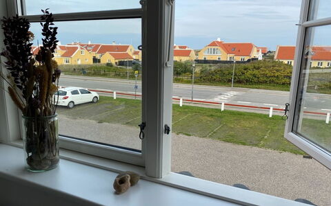 Annrike - 900M from the Sea: Møbel, Træ, Indretning, Gulvbelægning, Etage, Stol, Værelse, Loft, Stue, Lejlighed