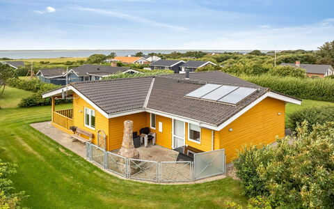 Elnur - 200M to the Fjord: Sommerhus, Backyard, Gård, Garden Bygninger, Skur, Sidespor, Udendørs Møbler, Bjælkehytte, Udendørs Struktur, Hytte