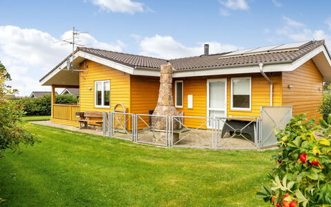 Elnur - 200M to the Fjord: Sommerhus, Backyard, Gård, Garden Bygninger, Skur, Sidespor, Udendørs Møbler, Bjælkehytte, Udendørs Struktur, Hytte
