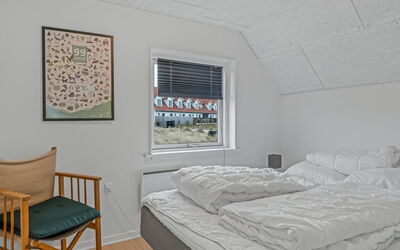 Launo - 300M from the Sea