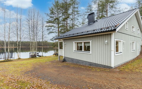 Villa Hyppykallio: Træ, Bank, Hus, Sommerhus, Sø, Dam, Skov, Bjælkehytte