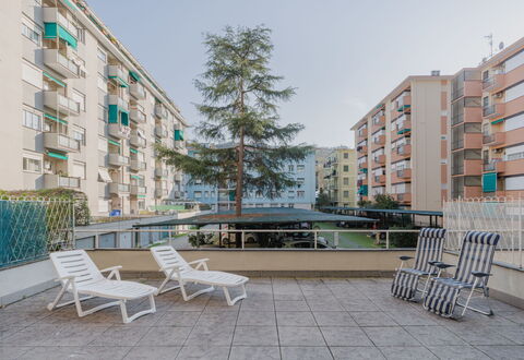 La Terrazza di Alessia e Luca: Bygning, Lejlighed, Boligområde, Kvarter, Ejerlejlighed, Altan, Urban Design, Menneskelig Bosættelse, Kompositmateriale