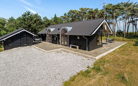 Groa - 50M from the Sea: Tag, Land Lot, Sommerhus, Hjem, Landdistrikt, Skur, Sidespor, Garden Bygninger, Bjælkehytte, Hytte