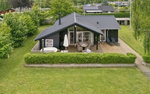 Galatia - 1.4Km from the Sea: Hus, Tag, Hjem, Boligområde, Sommerhus, Estate, Have, Lawn, Gård, Landscaping