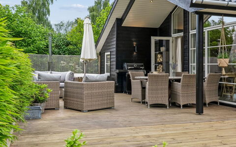Galatia - 1.4Km from the Sea: Loft, Gulvbelægning, Indretning, Etage, Kompositmateriale, Møbel, Udvej, Hotel, Design, Dagslys