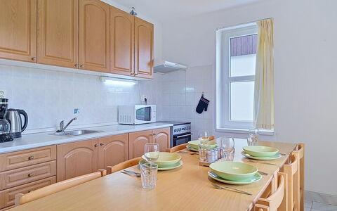 Green Valley Park Stárkov 15: Gulvbelægning, Træ, Indretning, Køkken, Større Bandage, Køkken Apparat, Etage, Loft, Countertop, Møbel
