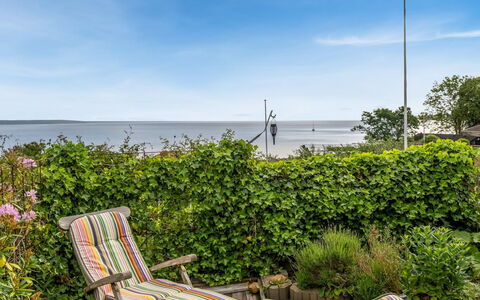 Tofan - 75M from the Sea: Blå, Sommerhus, Hus, Hjem, Stuehus, Estate, Sidespor