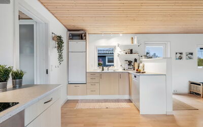 Sampsa - 350M from the Sea