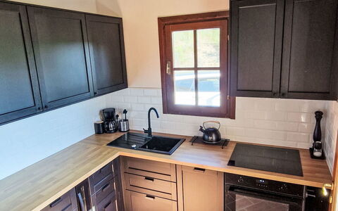 Nido di Falco: Køkken, Møbel, Træ, Gulvbelægning, Cabinetry, Countertop, Køkken Apparat, Indretning, Etage, Større Bandage