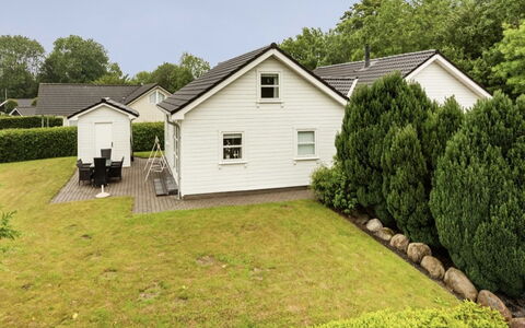 Elizabeth - 175M from the Sea: Boligområde, Tag, Forstad, Indkørsel, Estate, Skorsten