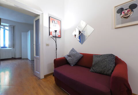 Suite Meda: Møbel, Væg, Indretning, Gulvbelægning, Etage, Træ, Værelse, Lejlighed, Couch, Stue