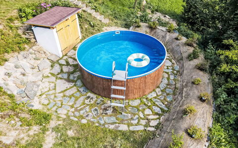 Na Stráni: Svømmepøl, Have, Backyard, Bejdse, Gård, Landscaping, Water Feature