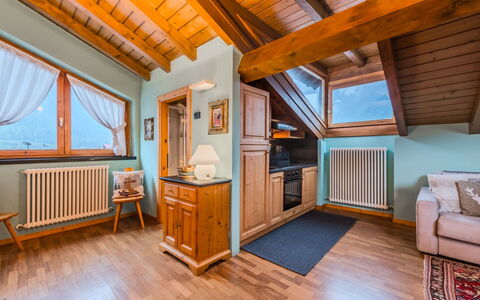 Pinzolo 5: Træ, Indretning, Loft, Værelse, Etage, Lejlighed, Hårdttræ, Bejdse, Billedramme, Attic
