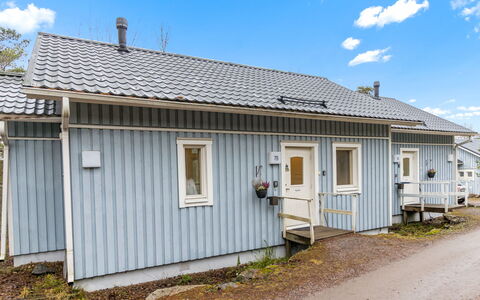 Korpilammenhuvilat 7A: Båd, Blå, Vandfartøjer, Både Og Sejlsport - Udstyr Og Materiel, Havn, Vandvej, Havn, Marina, Skibskonstruktion, Kanal