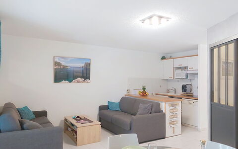 Palmier: Møbel, Indretning, Gulvbelægning, Etage, Loft, Lejlighed, Værelse, Couch, Stue, Hjem