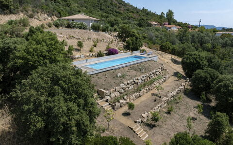La Dorianzza: Svømmepøl, Fritid, Fritid, Ferie, Udvej, Eco Hotel, Water Feature, Liggestol, Ferieby