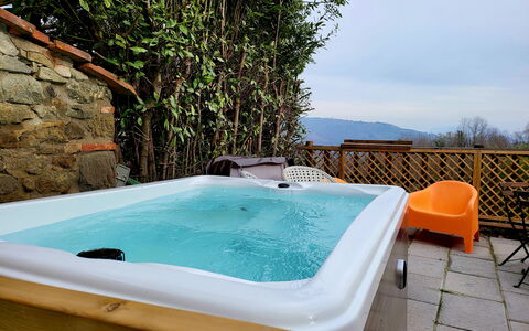 La Casa degli Artisti, Jacuzzi, Marliana: Svømmepøl, Badekar, Sanitærarmatur, Jacuzzi, Udvej, Eco Hotel, Stueplante, Hotel