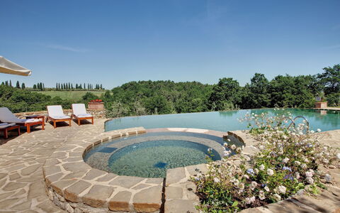 Mattei Villa: Svømmepøl, Flise, Water Feature, Udendørs Møbler, Udvej, Landscaping, Design, Backyard, Flise, Eco Hotel