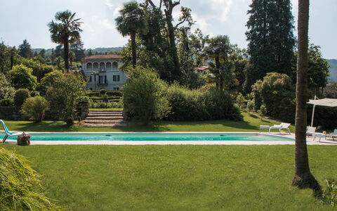 Romantica 16: Busk, Estate, Have, Hacienda, Mansion, Lawn, Villa, Fritid, Landscaping, Stuehus
