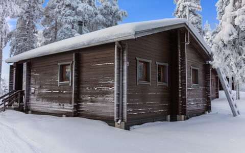 Kelokaltiokylä Mökki 58: Træ, Bank, Hus, Sommerhus, Sø, Dam, Skov, Bjælkehytte