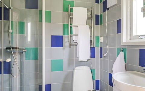 Ringenäs: Indretning, Badeværelse, Gulvbelægning, Sanitærarmatur, Etage, Badeværelsesvask, Vvs, Håndvask, Tap, Loft