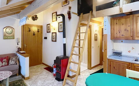 Fresia: Busk, Have, Sommerhus, Skygge, Landscaping, Gård, Backyard, Villa, Stuehus, Stueplante