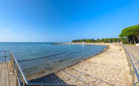 Villa Rita: Blå, Vand, Krop Af Vand, Kyst, Strand, Horisont, Coastal Og Oceaniske Landskabsformer, Kyst, Hav, Bank
