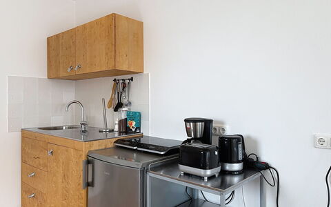 Sankt Goar 3: Køkken Apparat, Køkken, Møbel, Større Bandage, Countertop, Træ, Husholdningsapparat, Cabinetry, Indretning, Lille Apparat