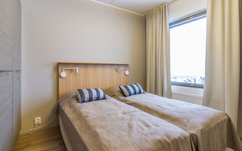 Ylläs Chalets 4203: Møbel, Stol, Udendørs Møbler, Bord, Træ, Udendørs Bord, Køkken & Spisebord, Skygge, Have, Paraply