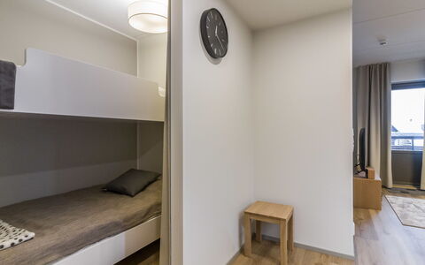 Ylläs Chalets 4203: Møbel, Stol, Udendørs Møbler, Bord, Træ, Udendørs Bord, Køkken & Spisebord, Skygge, Have, Paraply