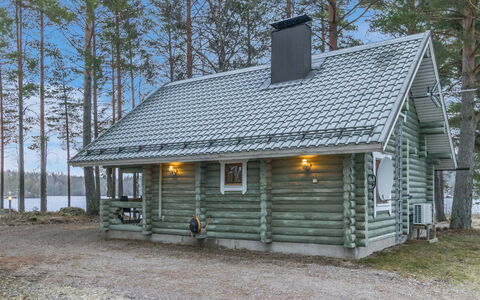 Muikku: Skygge, Lejlighed, Altan, Landscaping, Gård, Udendørs Møbler, Villa