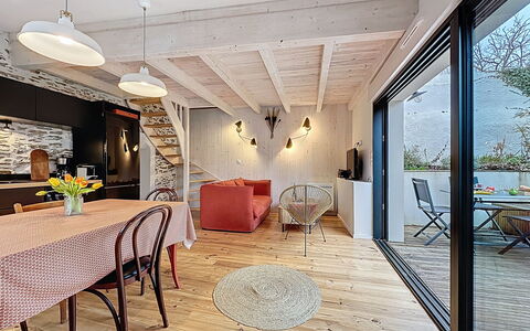 Le Saint Gilles: Boligområde, Lejlighed, Ejerlejlighed, Udvej, Estate, Landscaping, Parkere, Hotel, Villa, Ferieby
