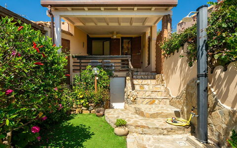 Casetta nel Blu: Busk, Have, Hjem, Landscaping, Skygge, Gård, Backyard, Altan, Trappe