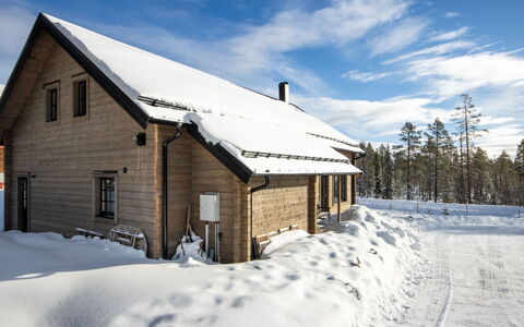 Fjällhemmet: Træ, Sommerhus, Hjem, Hus, Tag, Sidespor, Vinter, Sne, Fryser, Hældning