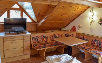 Katschberg 20 100.3: Møbel, Loft, Bejdse, Udvej, Stol, Hårdttræ, Klarlak, Loft, Stue, Eco Hotel
