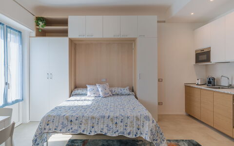 Laccadiva: Møbel, Indretning, Træ, Etage, Gulvbelægning, Soveværelse, Seng, Textile, Værelse, Loft
