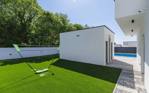 Jagoda: Lawn, Have, Kunstgræs, Skygge, Landscaping, Gård, Gårdsplads, Backyard