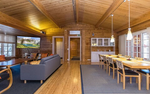 Saajomaja: Træ, Loft, Hjem, Hårdttræ, Sommerhus, Trægulve, Bejdse, Bjælkehytte, Planke, Stue