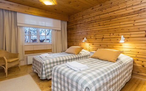 Saajomaja: Indretning, Træ, Loft, Etage, Gulvbelægning, Møbel, Seng, Soveværelse, Værelse, Sengetøj