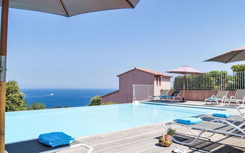 Porto Vecchio 670: Boligområde, Svømmepøl, Udvej, Skygge, Udendørs Møbler, Hacienda, Eco Hotel, Villa, Hotel