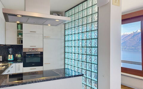 Apt. Tana dei Leoni: Indretning, Gulvbelægning, Glas, Etage, Loft, Værelse, Lejlighed, Køkken, Countertop, Dagslys