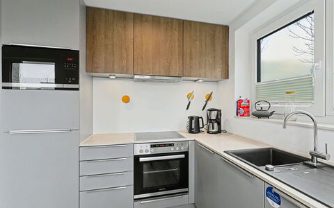 Nord Nest: Køkken, Køkken Apparat, Countertop, Cabinetry, Gulvbelægning, Indretning, Større Bandage, Husholdningsapparat, Træ, Møbel