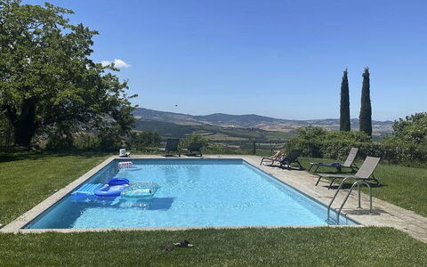 Podere i Prati: Svømmepøl, Udvej, Estate, Udendørs Møbler, Hacienda, Skygge, Fritid, Backyard, Have, Eco Hotel