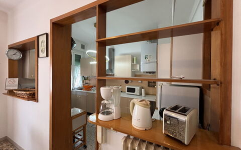 Casa Mimin, Vista Mare, Adults Only, Sanremo: Træ, Indretning, Møbel, Countertop, Køkken, Cabinetry, Køkken Apparat, Belysning, Hylde, Reoler