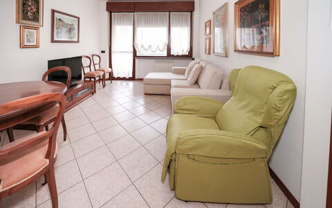 Grandmother'S House: Busk, Hjem, Hus, Estate, Mansion, Historisk Hus, Villa, Sidespor