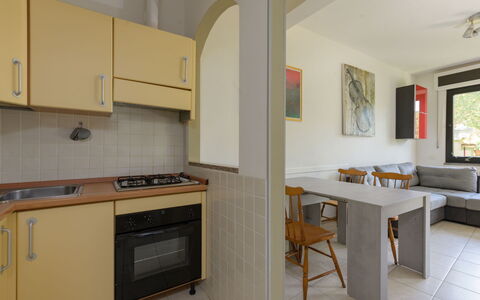 Atelier Vella: Indretning, Gulvbelægning, Møbel, Etage, Countertop, Værelse, Køkken, Loft, Køkken & Spisebord, Lejlighed