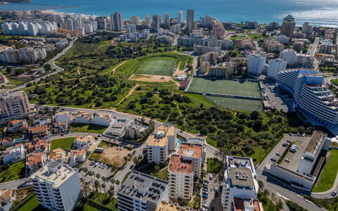 Vista Park Residence: Busk, Hjem, Hus, Estate, Mansion, Historisk Hus, Villa, Sidespor