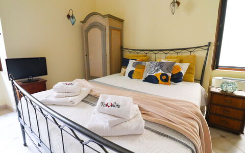 Scilla Centro Storico Otranto: Seng, Soveværelse, Møbel, Sengetøj, Sengetøj, Indretning, Sengetøj, Værelse, Etage, Bed Frame