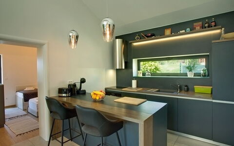 Das Klet: Møbel, Indretning, Køkken, Countertop, Gulvbelægning, Lysarmatur, Loft, Cabinetry, Belysning, Etage