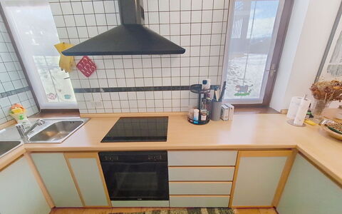 Casa Sofia: Køkken, Træ, Gulvbelægning, Indretning, Køkken Apparat, Countertop, Større Bandage, Komfur, Etage, Gaskomfur